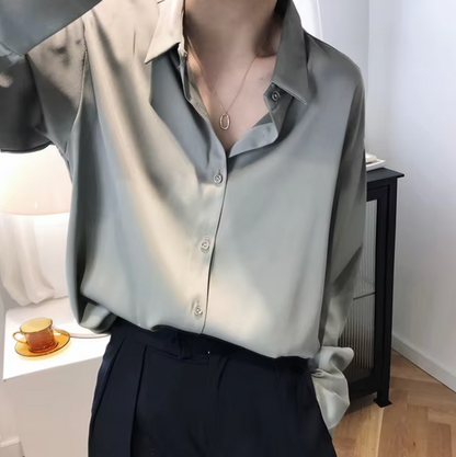 Women's Chic Long Sleeve Blouse for an Elegant Fit