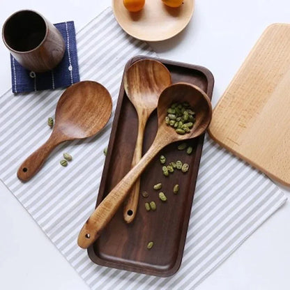 Set da cucina in legno naturale – Cucina sostenibile e raffinata