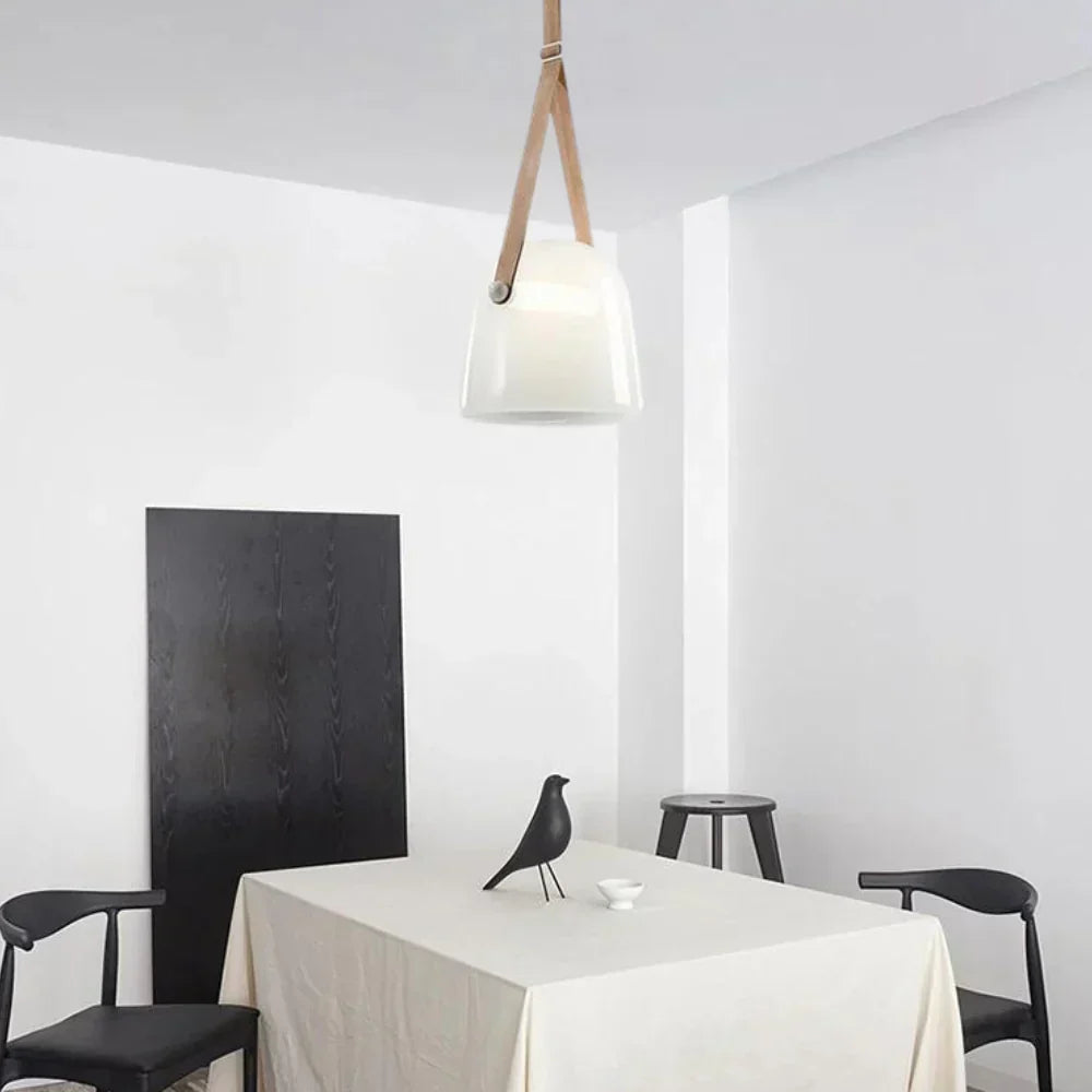 Elegante Pendelleuchte Radiance aus Glas und Metall