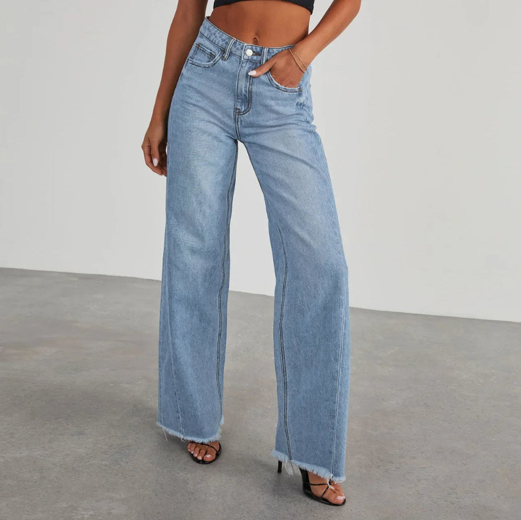 Niva – Loose Fit Jeans with Frayed Hem