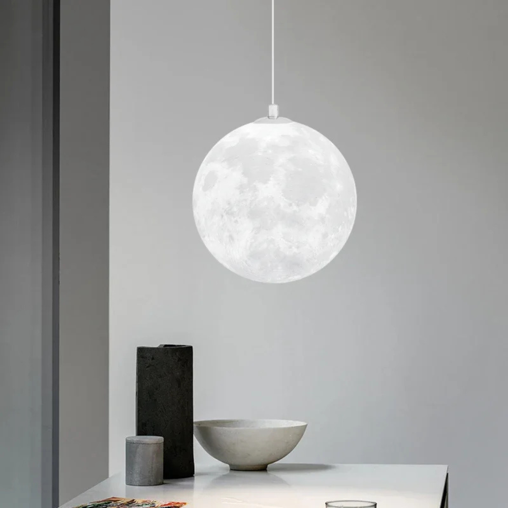 Viseća svjetiljka Lunar Glow – bezvremenska elegancija i toplina