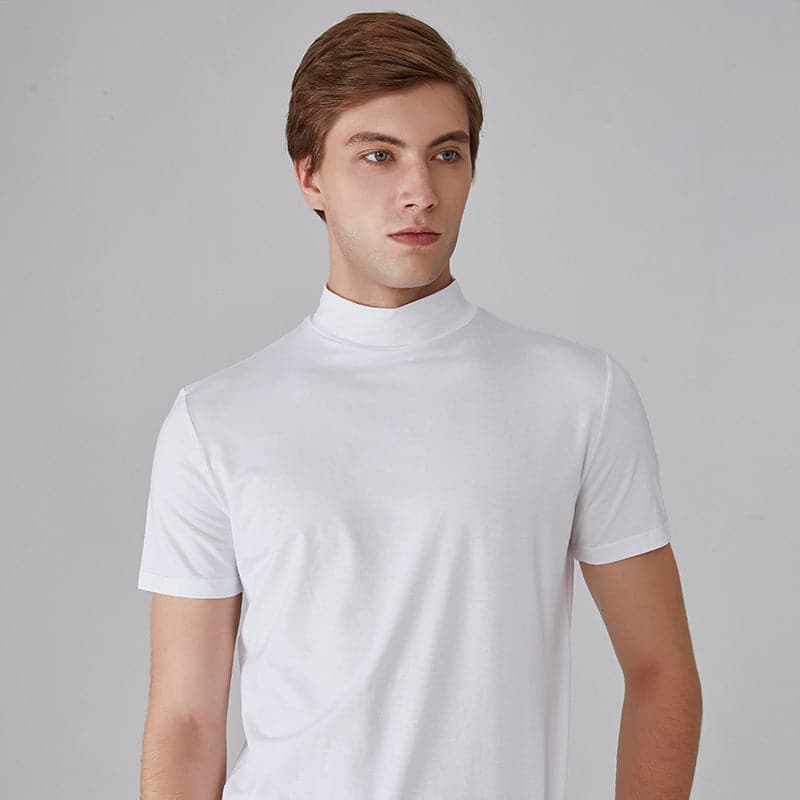 Herren-T-Shirt in Slim Fit mit hohem Kragen und modernem Schnitt