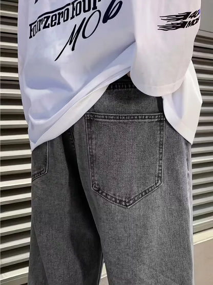 Loose fit jeans with wide leg