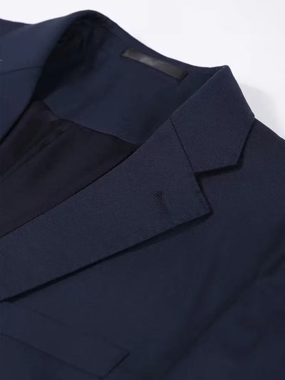 Blazer slim avec boutons dorés