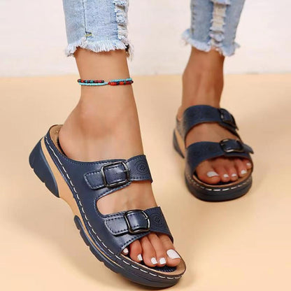 Fashionable Wedge Sandals in Larger Sizes