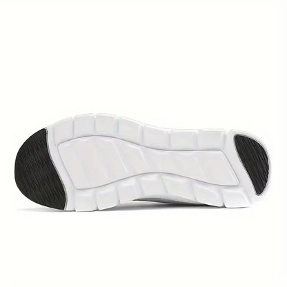 Low sneaker with mesh upper
