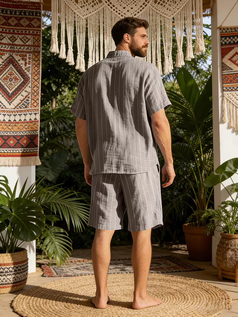 Men's Summer Outfit with Short Sleeves