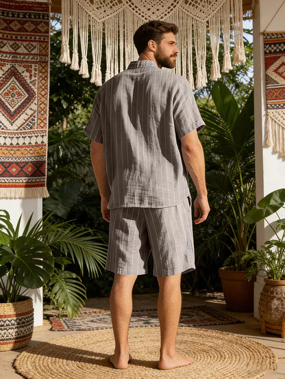 Men's Summer Outfit with Short Sleeves