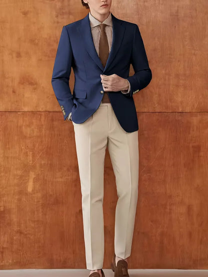 Blazer slim avec boutons dorés
