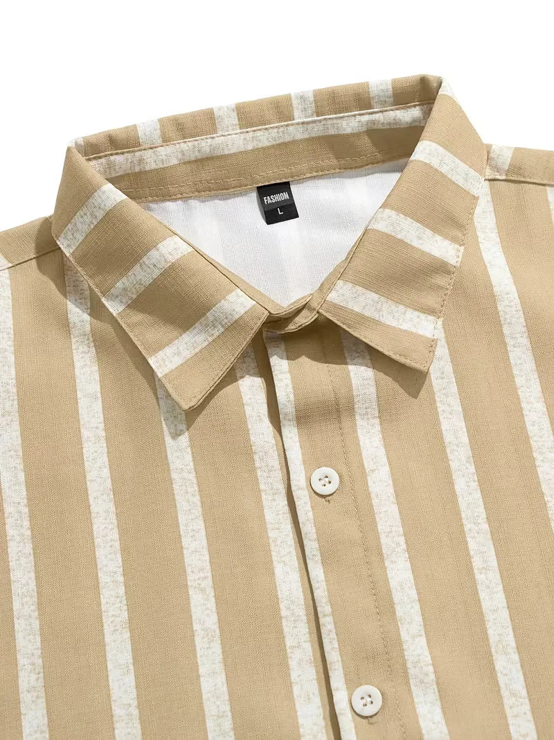 Chemise à manches courtes à rayures verticales