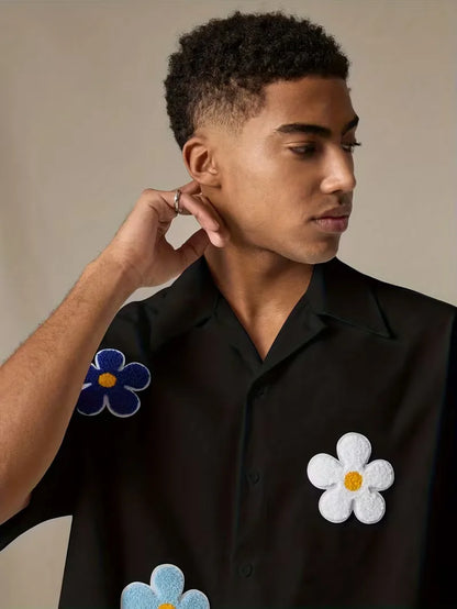 Chemise à manches courtes avec fleurs