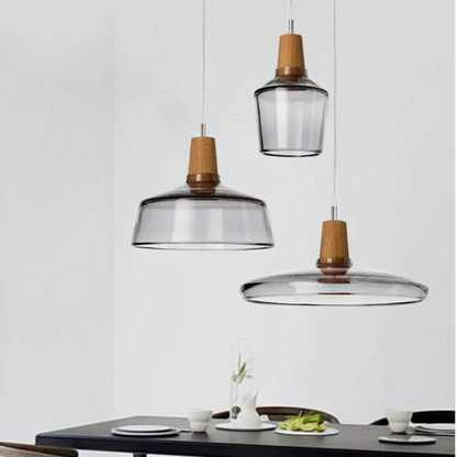 Hanglamp van hout en glas – tijdloze elegantie