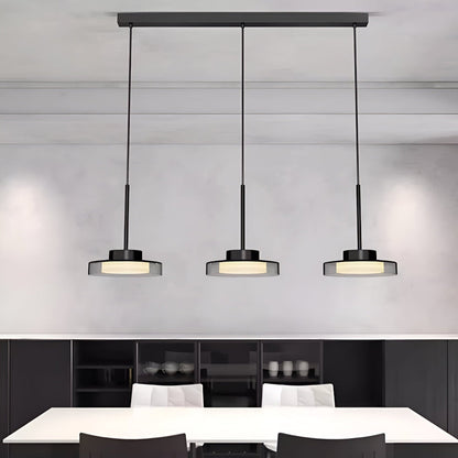 Pendellampe i fransk stil - elegant design i akryl og jern