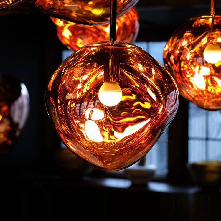 Elegante lampada a sospensione Luna in resina - design moderno