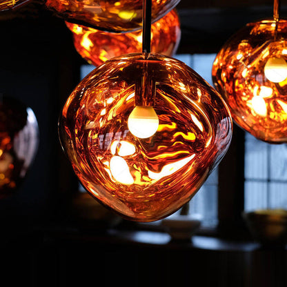 Elegante lampada a sospensione Luna in resina - design moderno