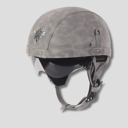 Vintage motorcycle helmet with retractable visor