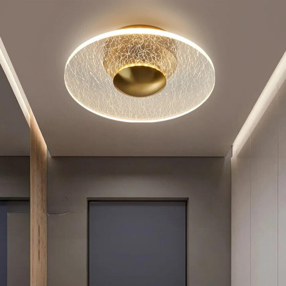 Elegáns mennyezeti lámpa állítható LED-fénnyel
