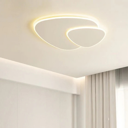 Plafoniera minimalista a LED con forma ellittica organica, per interni moderni