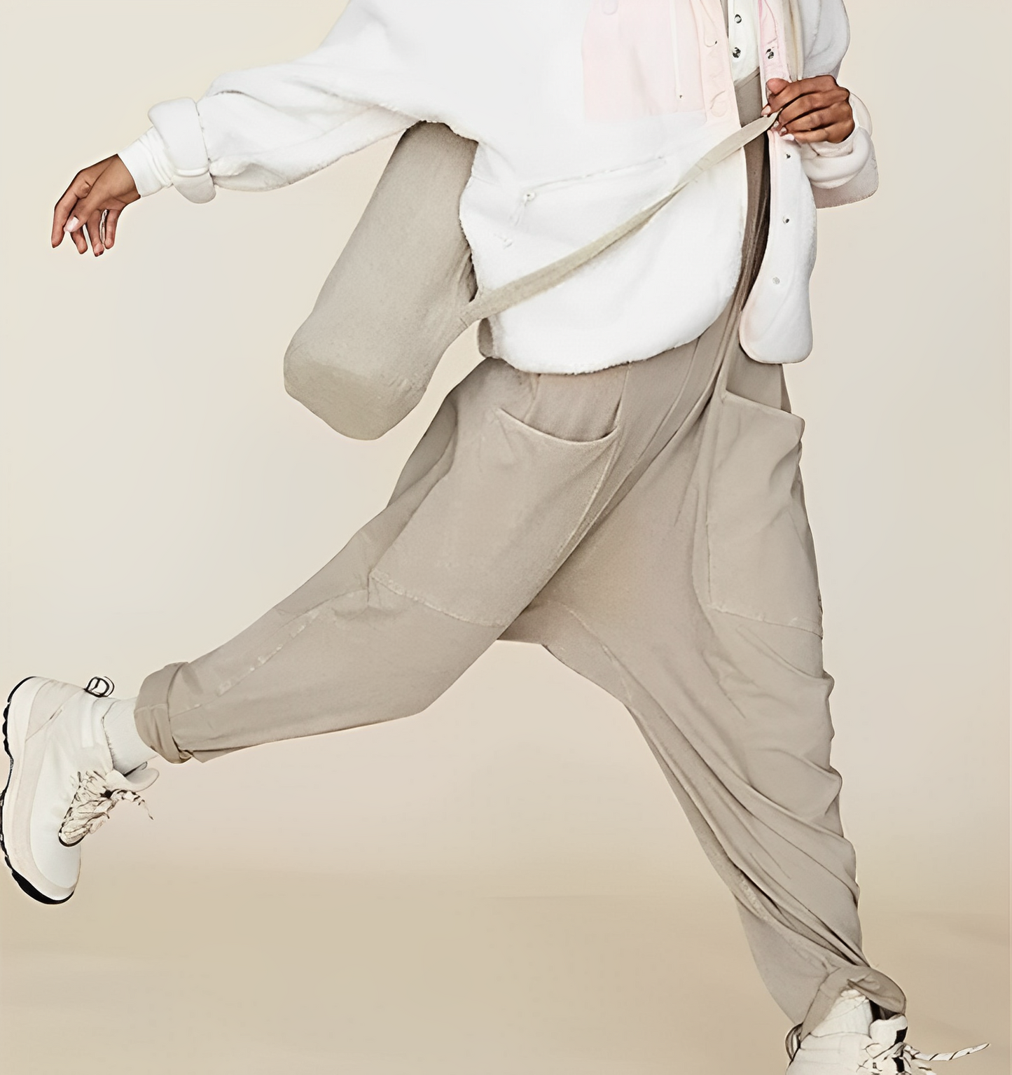 Loose jumpsuit with front pockets - Everly