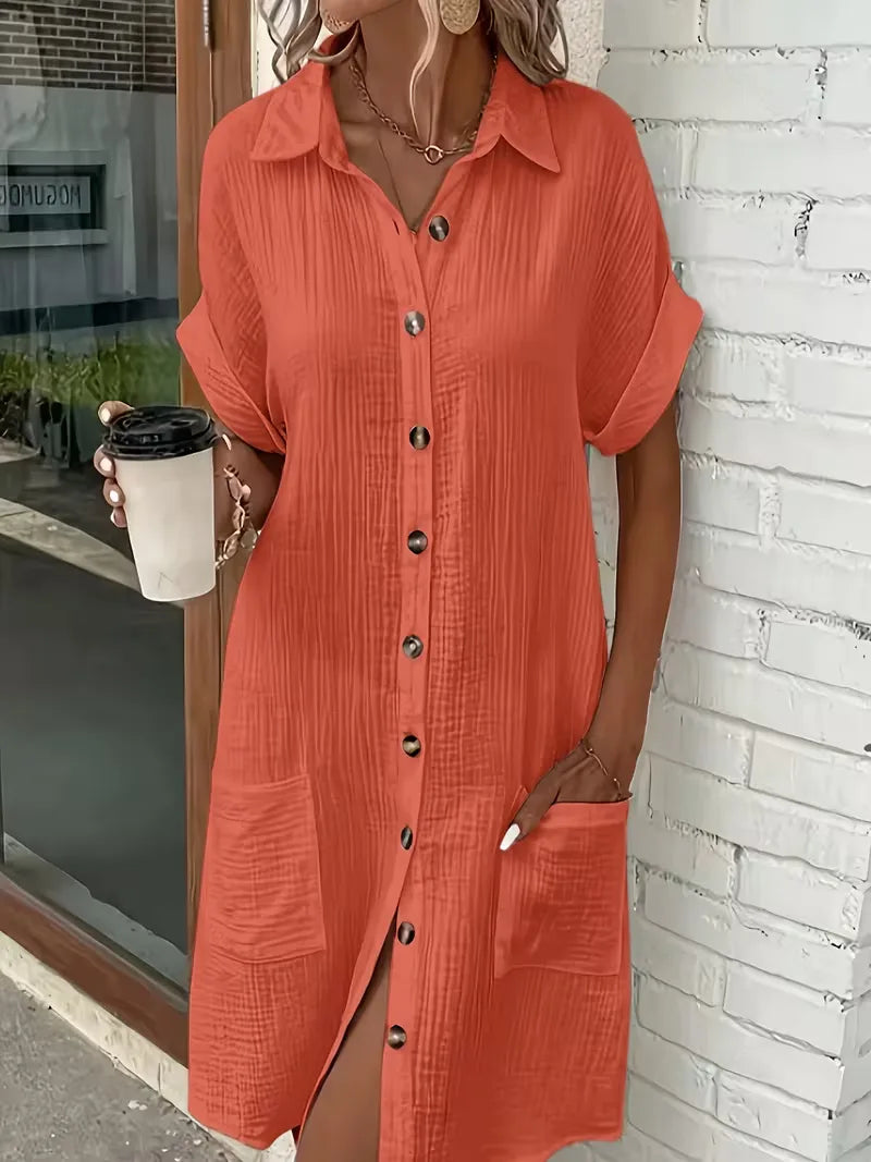 Robe chemise avec col en V et manches courtes