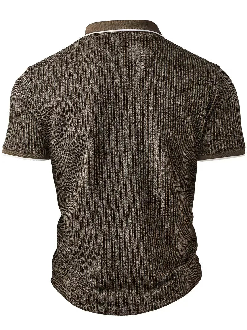 Polo à col zippé avec texture côtelée