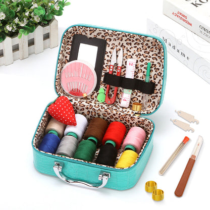 Kit de costura portátil completo en estuche de piel sintética de lujo – Compacto y práctico