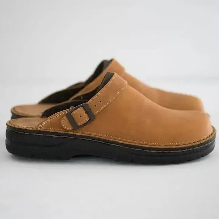 Comfortable Ladies Clogs with Adjustable Strap for Daily Use