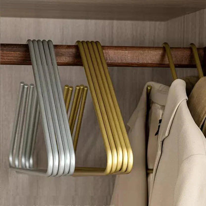 Premium Hangers for a Neat Wardrobe