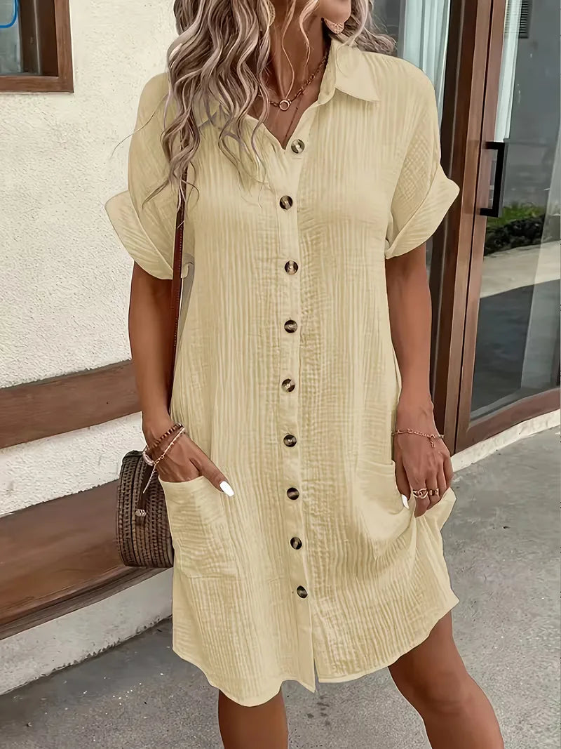 Robe chemise avec col en V et manches courtes