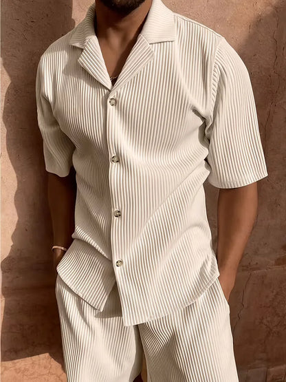 Ensemble de vêtements d'été avec col en V