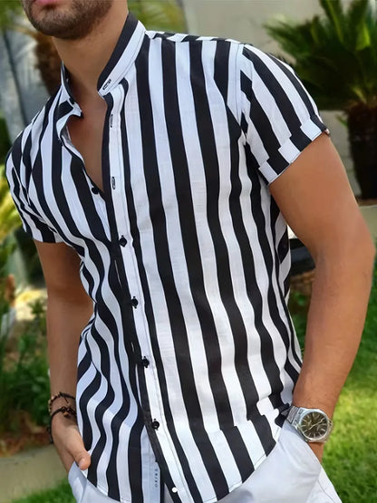 Chemise à manches courtes à rayures verticales