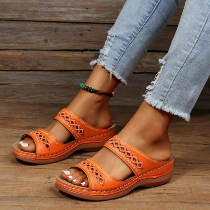 Summer sandals with double strap for women