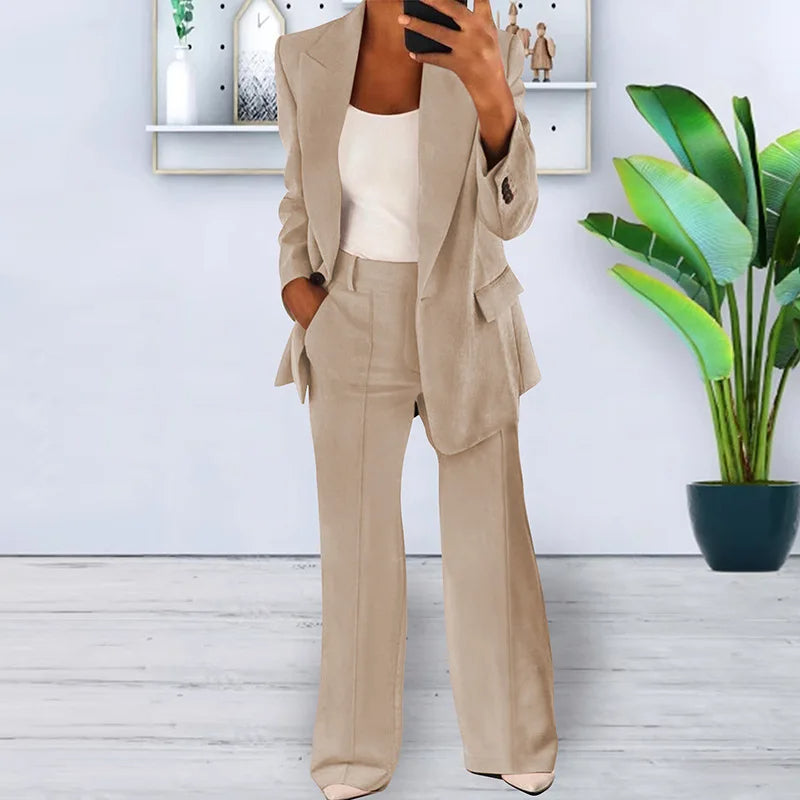 Completo pantaloni da donna con gambe larghe