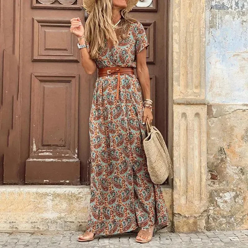 Summer Boho Dress with Floral Print and V-Neck