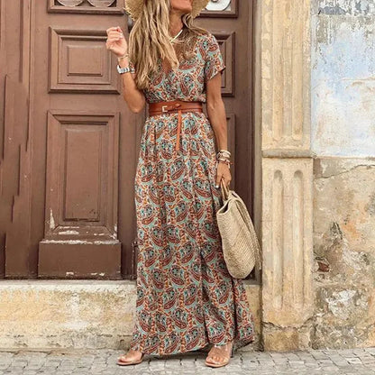 Summer Boho Dress with Floral Print and V-Neck