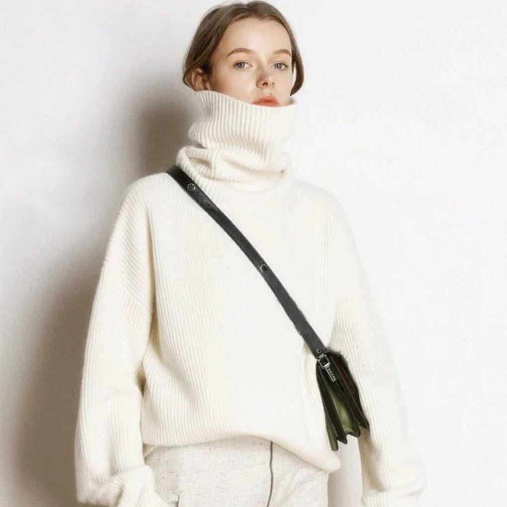 Trendy Oversized Roll Neck Jumper for Women – Perfect for Cold Days