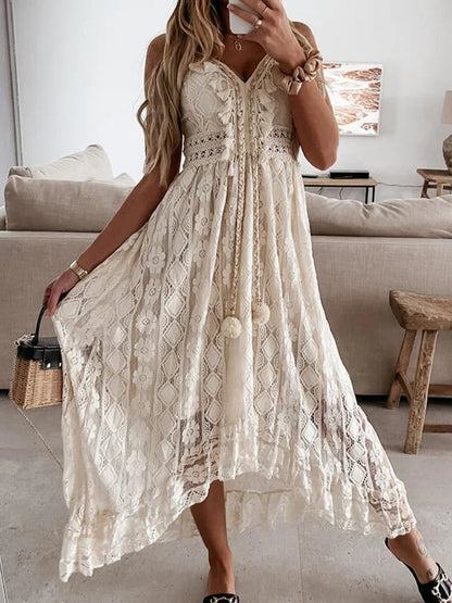 Liora – Bohemian Maxi Dress with Lace and Elegant Flare Sleeves