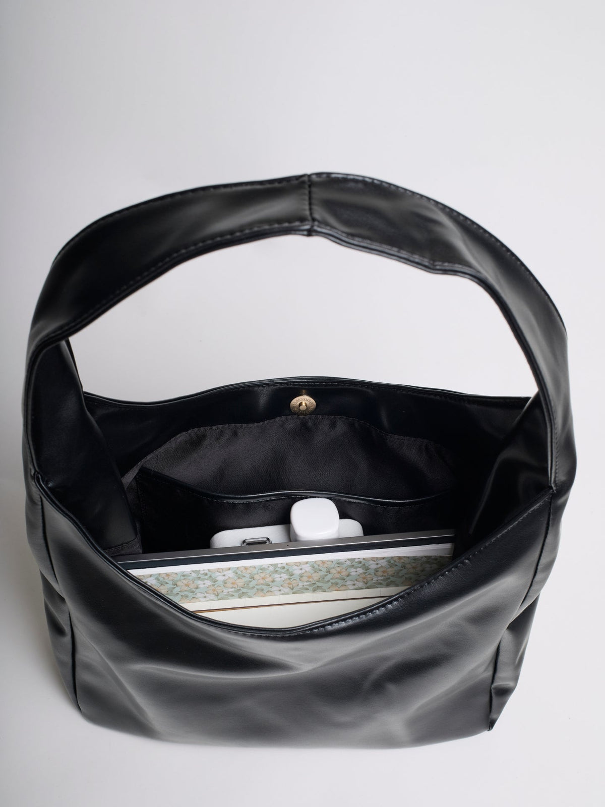 Minimalist Vegan Empty Hobo Shoulder Bag