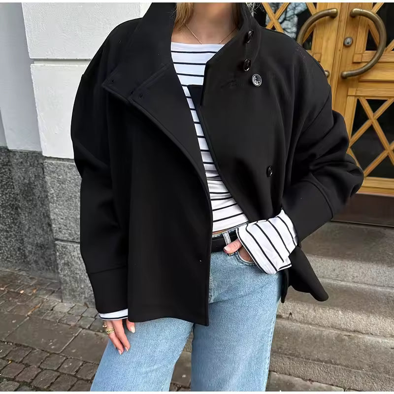 Cappotto invernale morbido e caldo da donna, con collo alto e stile caban