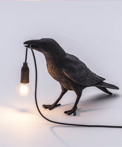 Stolní lampa Vrána - jedinečné a umělecké osvětlení