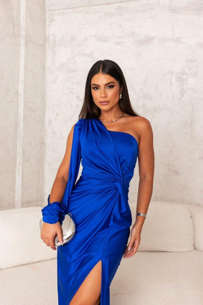 Sanne - Elegant Evening Dress with Refined Details