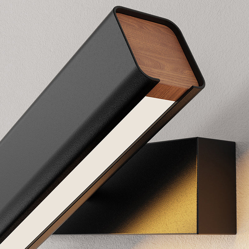 Modern LED Wall Lamp of Wood and Metal