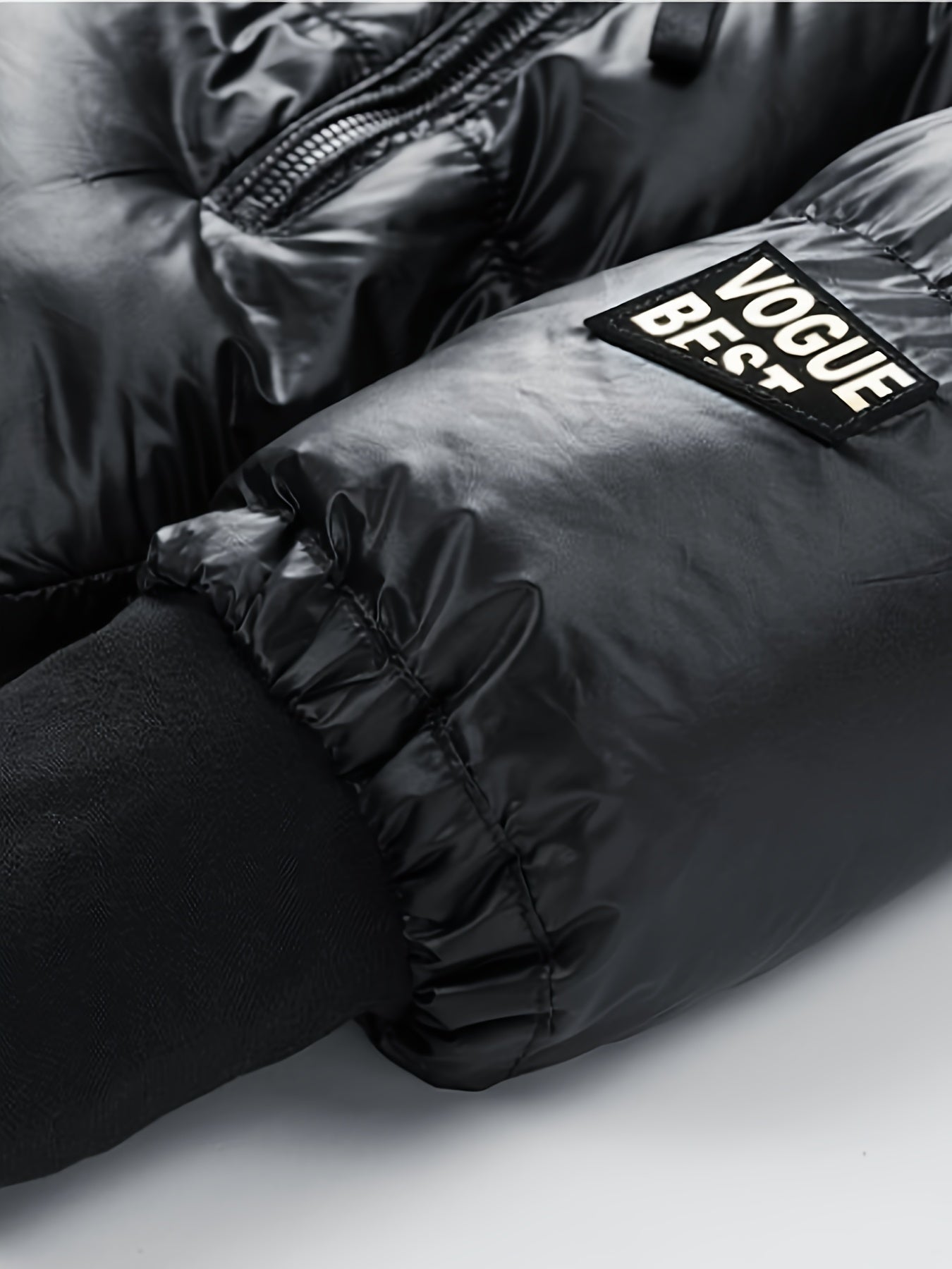 Warme winterjas van polyester met losse pasvorm en capuchon – Tommie