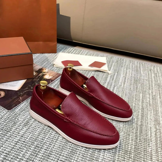 Mocasines para mujer y hombre: estilo elegante y versátil
