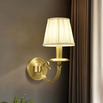 Alessio Retro Candle Holder – Timeless Elegance