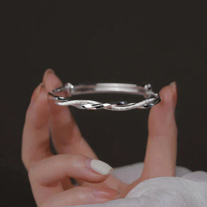 Twisted Silver Bracelet - Carrie