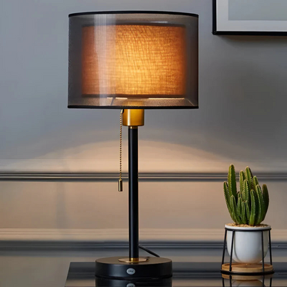 Lampada da tavolo vintage con doppio paralume in tessuto per una calda luce d’atmosfera a LED