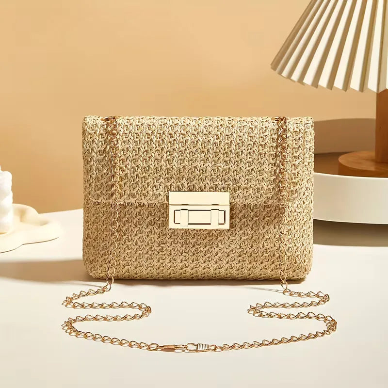 Sac à bandoulière avec chaîne dorée