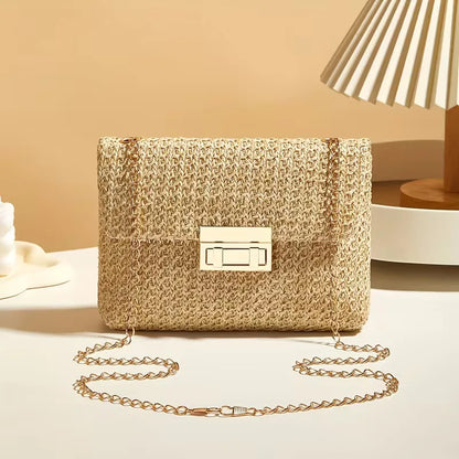Sac à bandoulière avec chaîne dorée