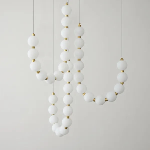 Candelabru elegant și luxos, cu design unic